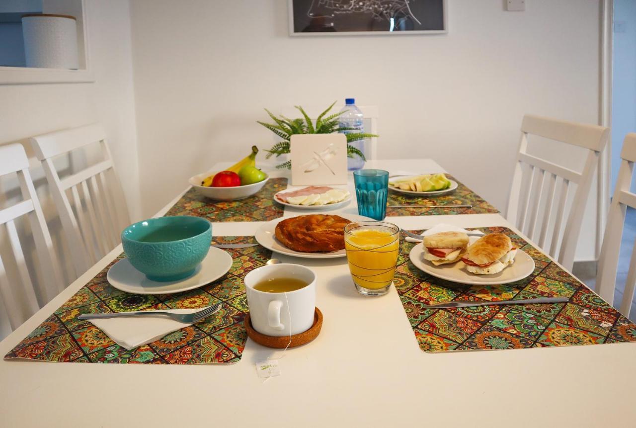 Alex'S Vacation Suite - 100M From The Beach - 6 Guests 파포스 외부 사진